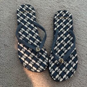 Tory Burch pool/beach sandal